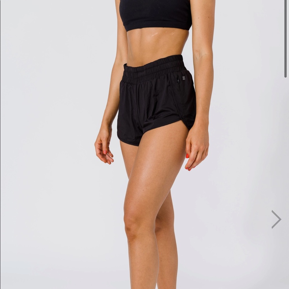 Acta high waisted shorts with liner black